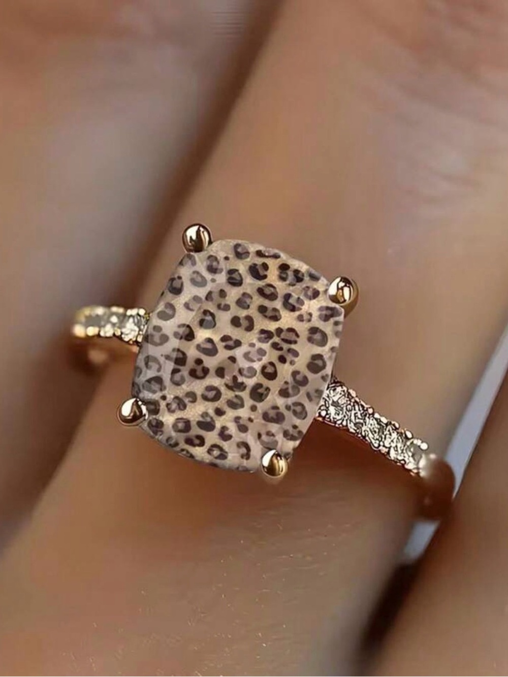 Leopard Print Cushion Ring in Gold Sz 6